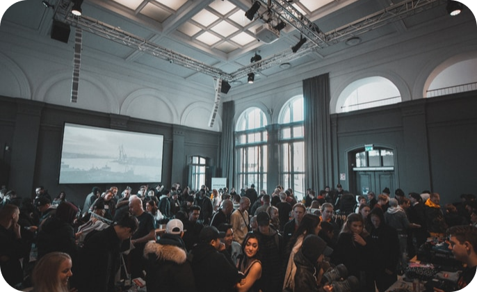 image = Sekarang, kamu bisa produksi tiket fisik untuk eventmu bersama Bostiketbos. Hanya perlu mengikuti beberapa langkah mudah.